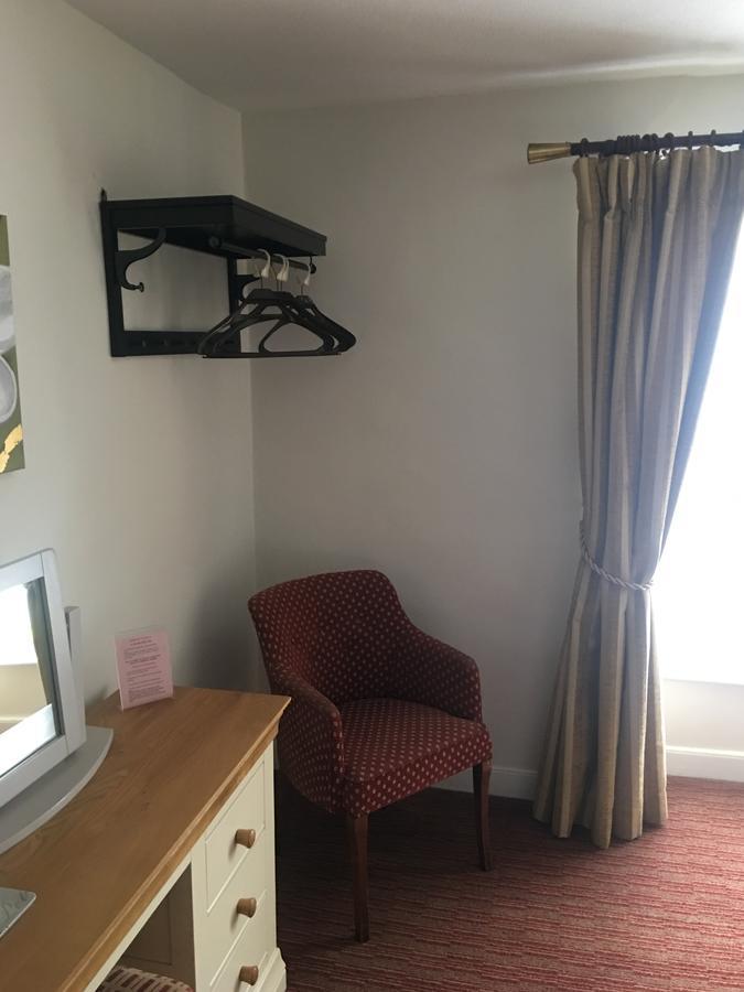 Winston Manor Guesthouse Rooms 처칠 외부 사진