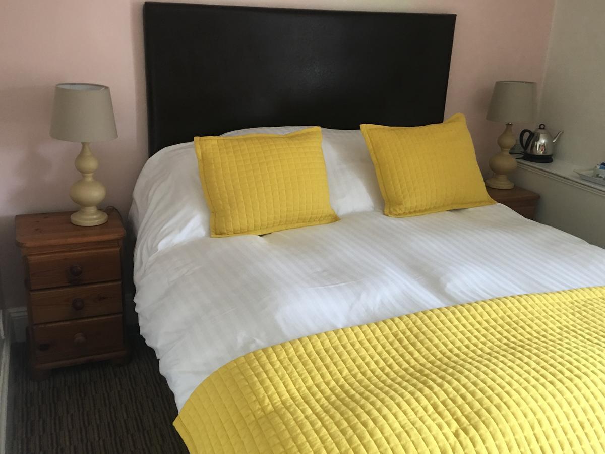 Winston Manor Guesthouse Rooms 처칠 외부 사진
