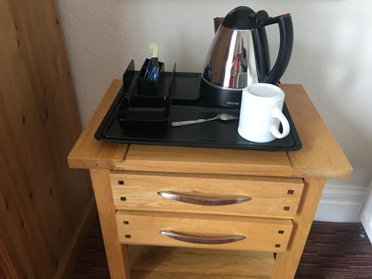 Winston Manor Guesthouse Rooms 처칠 외부 사진