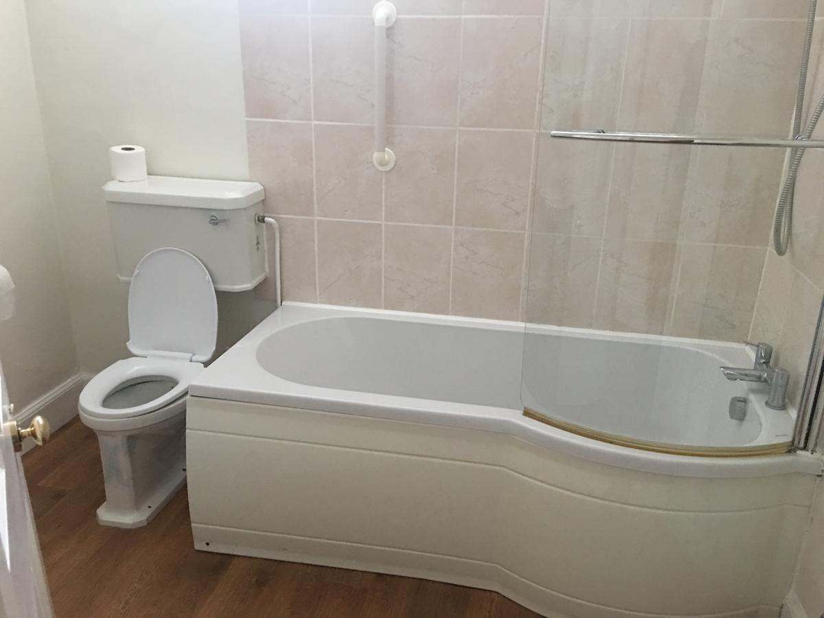 Winston Manor Guesthouse Rooms 처칠 외부 사진