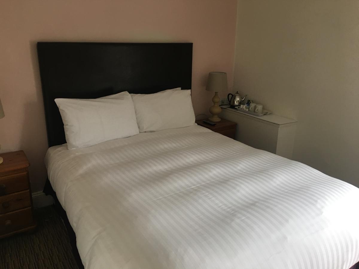 Winston Manor Guesthouse Rooms 처칠 외부 사진