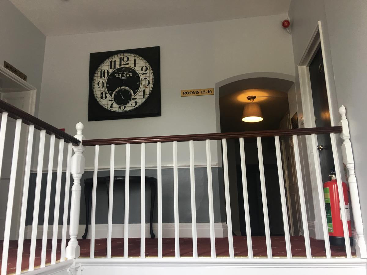 Winston Manor Guesthouse Rooms 처칠 외부 사진