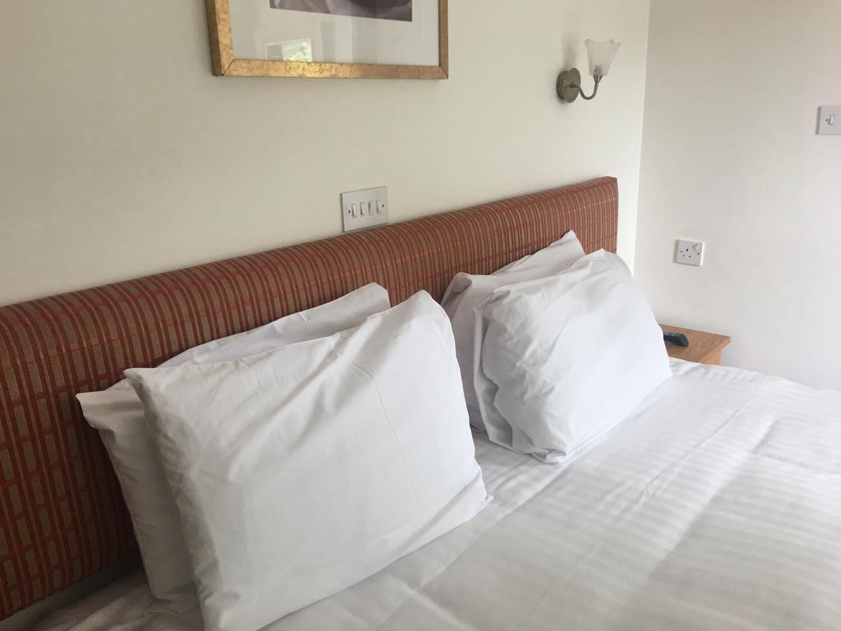 Winston Manor Guesthouse Rooms 처칠 외부 사진