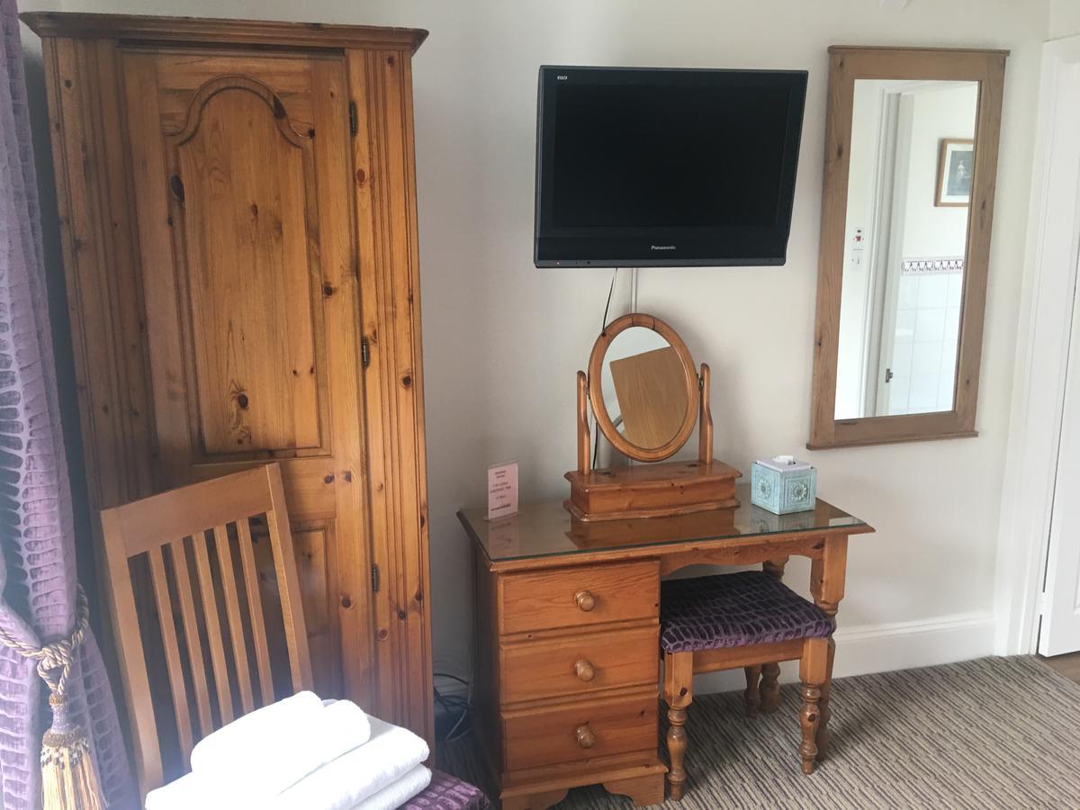 Winston Manor Guesthouse Rooms 처칠 외부 사진
