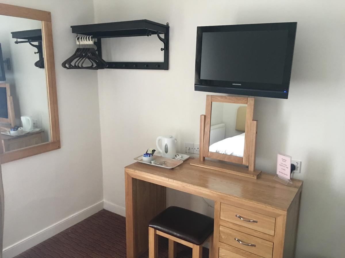 Winston Manor Guesthouse Rooms 처칠 외부 사진