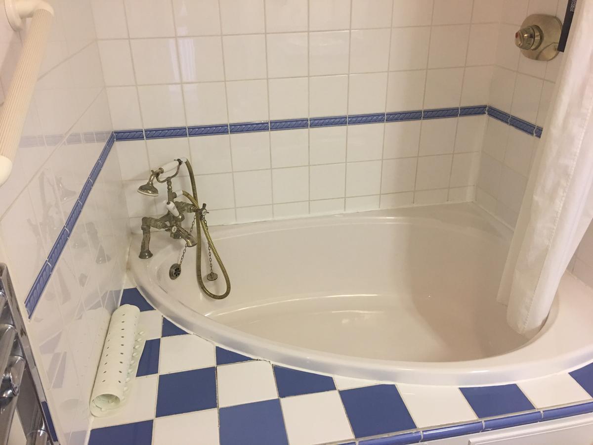 Winston Manor Guesthouse Rooms 처칠 외부 사진