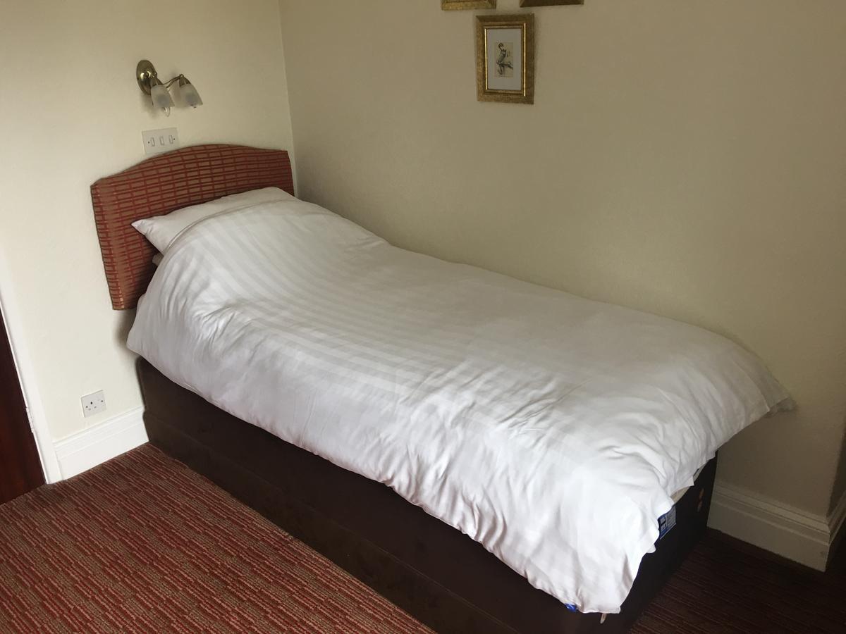 Winston Manor Guesthouse Rooms 처칠 외부 사진