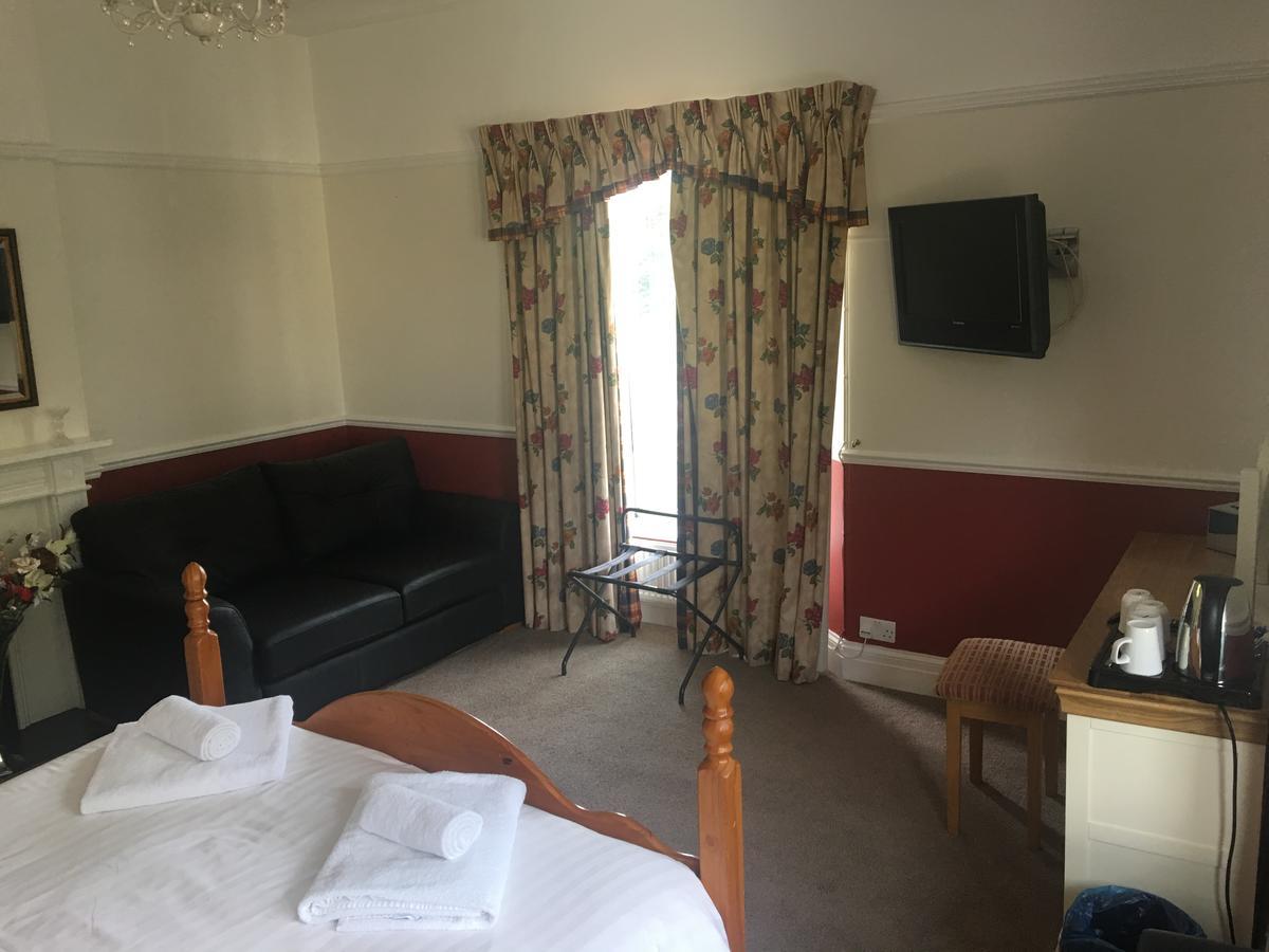 Winston Manor Guesthouse Rooms 처칠 외부 사진