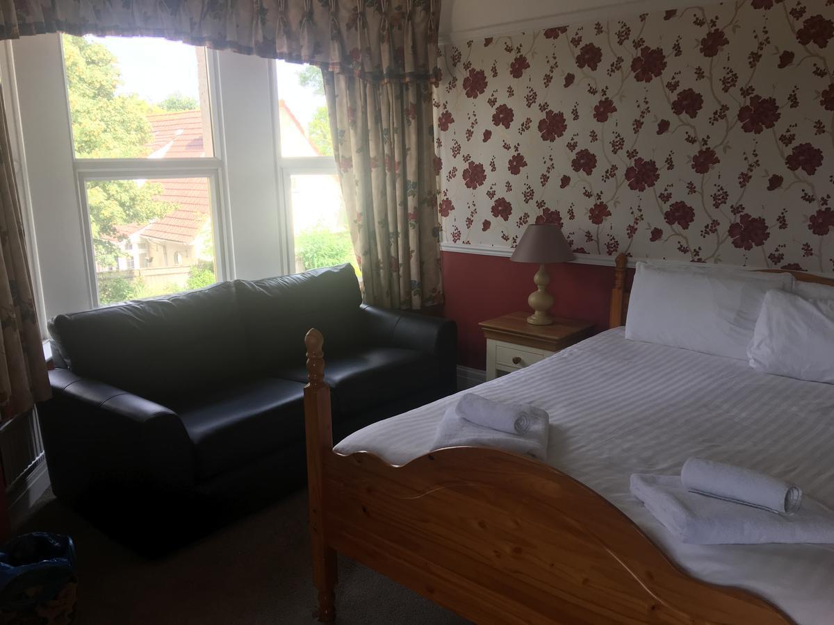 Winston Manor Guesthouse Rooms 처칠 외부 사진